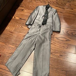 Tuxedo suit for kid